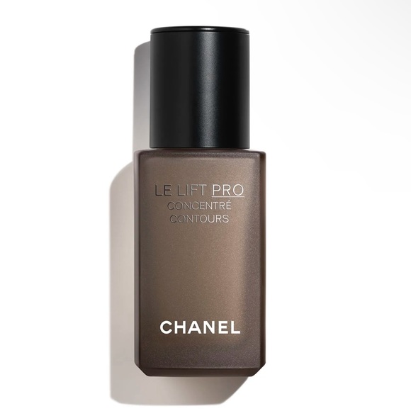 CHANEL - Picture 1 of 2